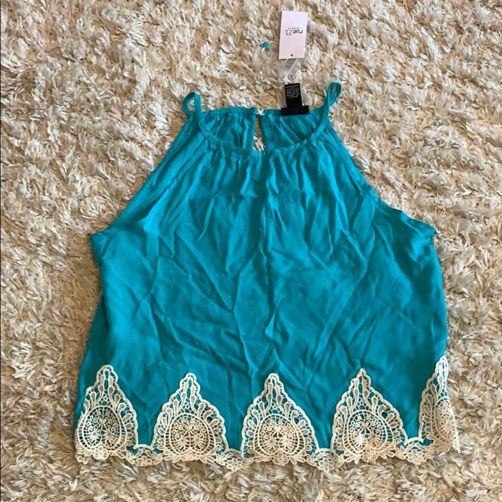 Crochet detailed tank top